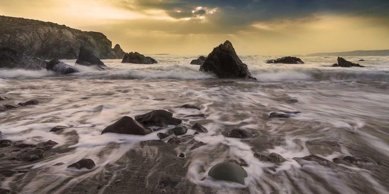 揭秘广东德洋旅游资深导游团队：如何用私人订制与深度游重新定义旅行体验